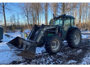Tracteur agricole Valtra 900 4-WD: photos 1