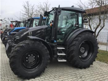 Tracteur agricole neuf Valtra G 135 V 1B9 Black: photos 1