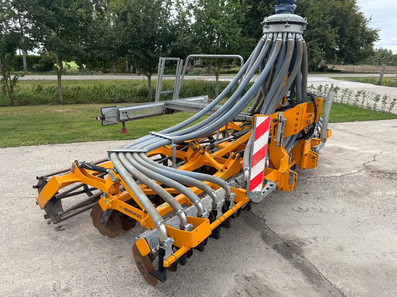 Machine agricole Veenhuis Terraject DISC 5.00 Schijvenegg Bemester Bouwlandinjecteur