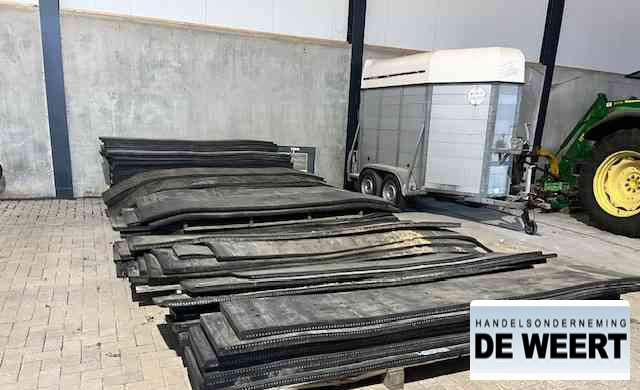 Machine agricole rubber strip , slijt rubber , rubber tbv schuif