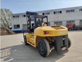 Chariot élévateur diesel KOMATSU