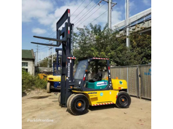 Chariot élévateur diesel KOMATSU