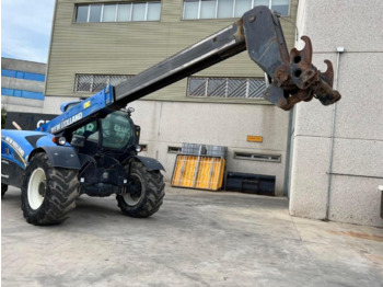 Chariot télescopique NEW HOLLAND