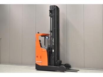 Chariot à mât rétractable BT RRE 250 E