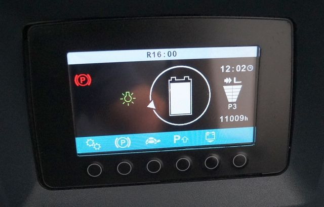 Chariot à mât rétractable Jungheinrich ETV214