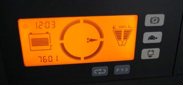 Chariot à mât rétractable Jungheinrich ETV214