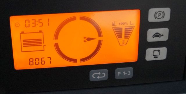 Chariot à mât rétractable Jungheinrich ETV214