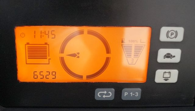 Chariot à mât rétractable Jungheinrich ETV214