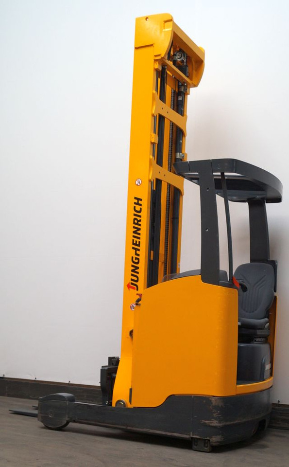 Chariot à mât rétractable Jungheinrich ETV216