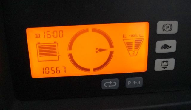 Chariot à mât rétractable Jungheinrich ETV216