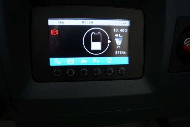 Chariot à mât rétractable Jungheinrich ETV216