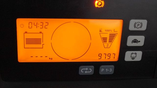 Chariot à mât rétractable Jungheinrich ETV216