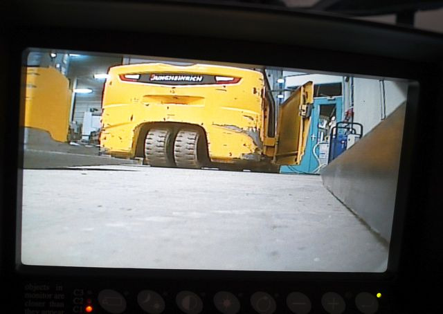 Chariot à mât rétractable Jungheinrich ETV216