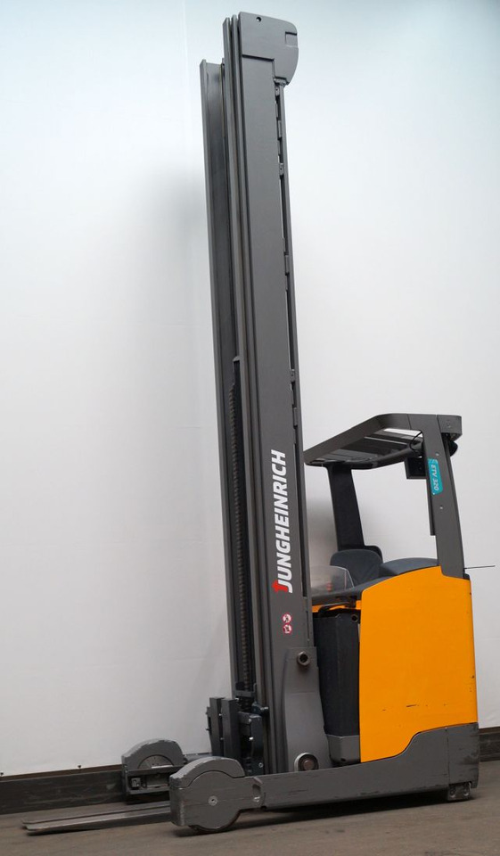Chariot à mât rétractable Jungheinrich ETV320