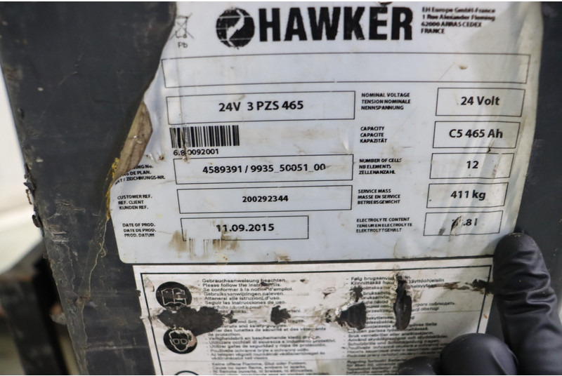 Chariot à mât rétractable Nissan AJN160