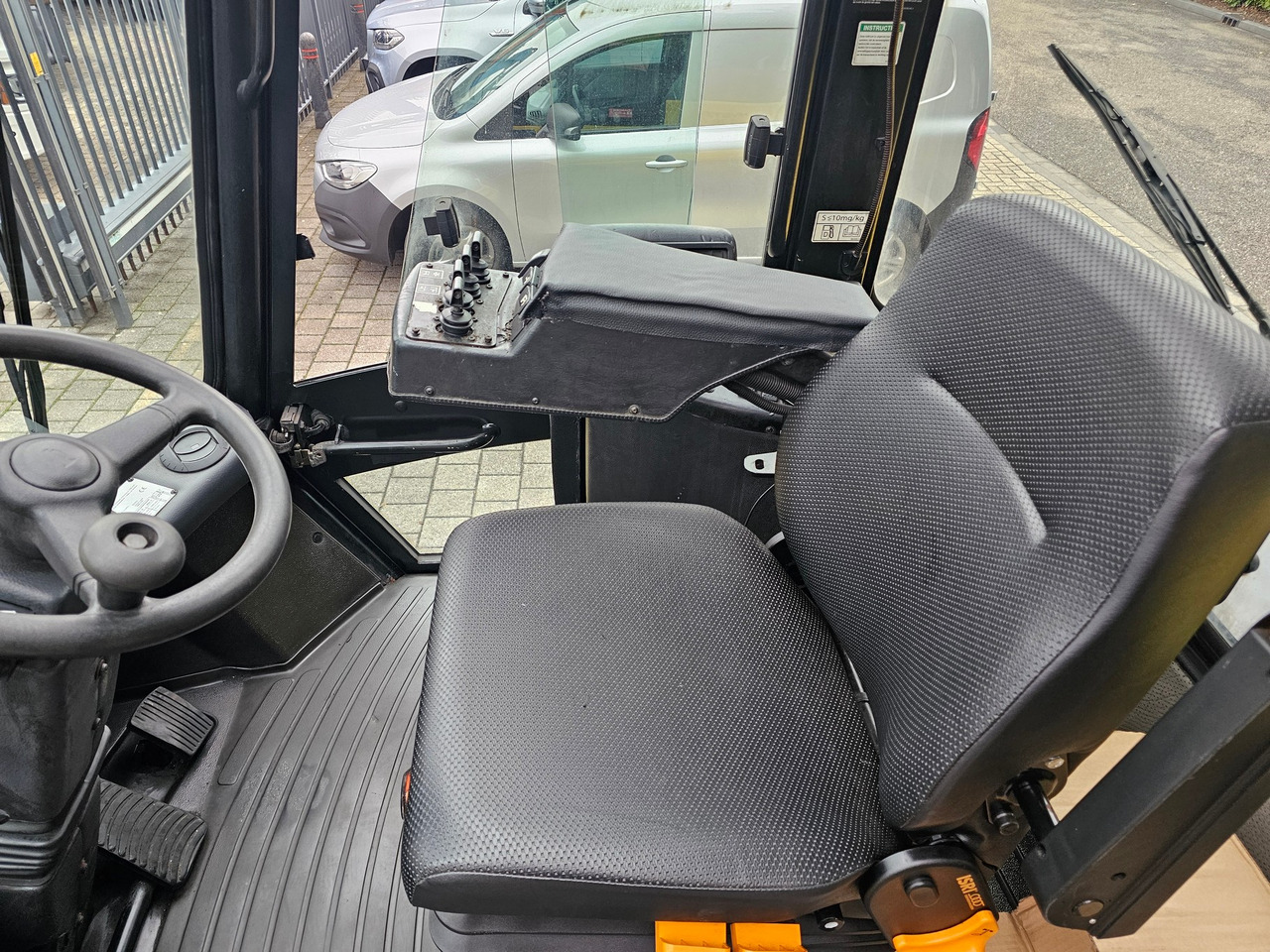 Chariot élévateur Hyster H16XM-12