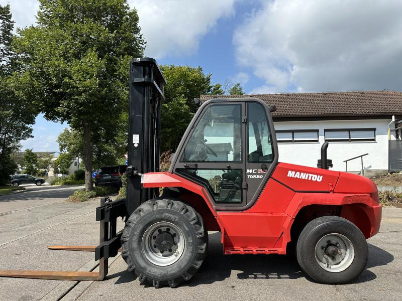Chariot élévateur Manitou MC 50 Turbo 5 to Geländestapler Seitenschieb Kabine