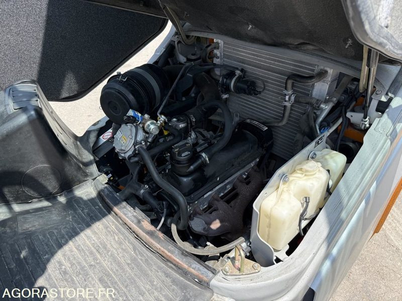 Chariot élévateur à gaz Chariot élévateur STILL 2T5 - 3300heures