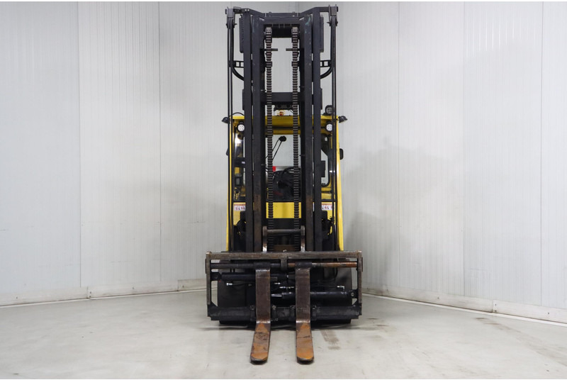 Chariot élévateur à gaz Hyster S7.0FT-8