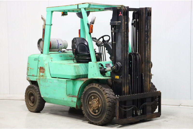 Chariot élévateur à gaz Mitsubishi FG40K