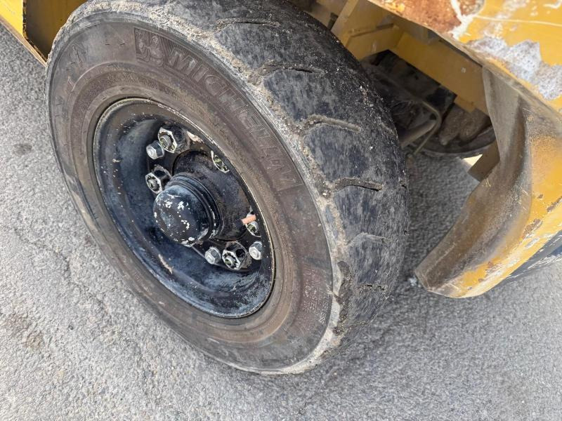 Chariot élévateur diesel Caterpillar DP45NT