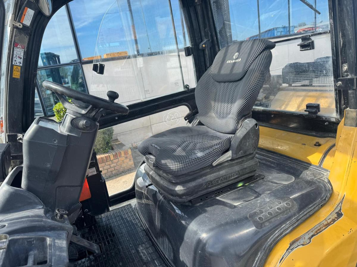 Chariot élévateur diesel Caterpillar DP45NT