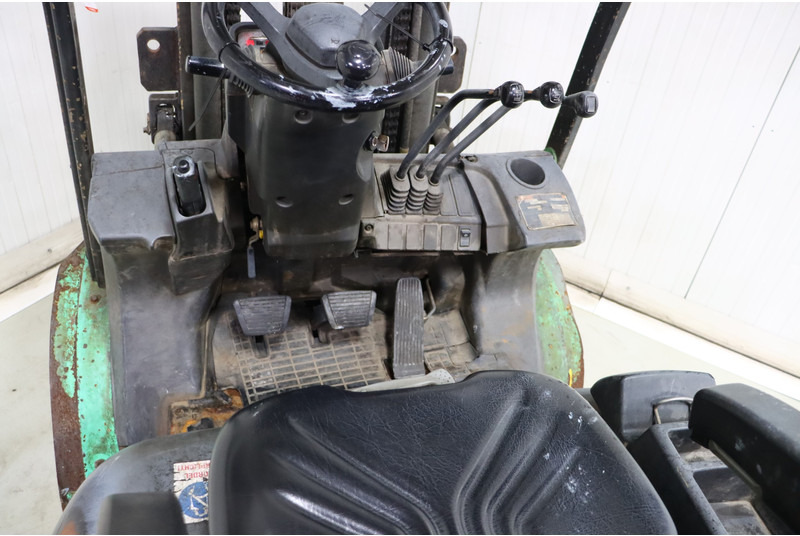 Chariot élévateur diesel Mitsubishi FD30NT