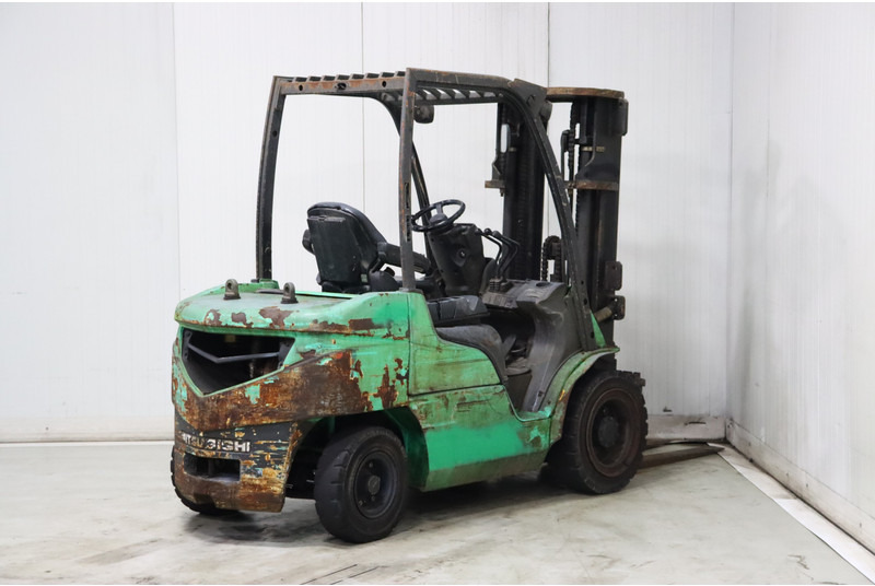 Chariot élévateur diesel Mitsubishi FD30NT