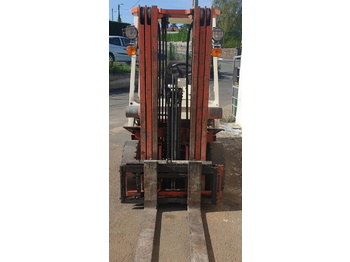 Chariot élévateur diesel NISSAN eh025u