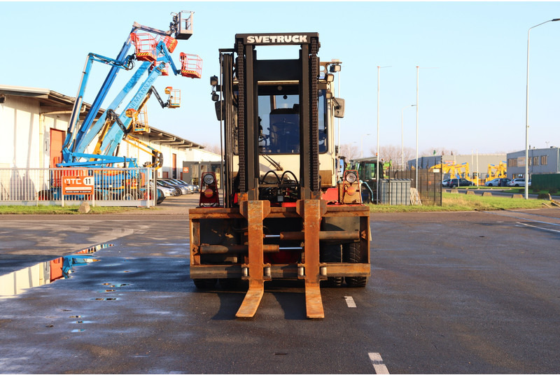 Chariot élévateur diesel Svetruck 1560-35