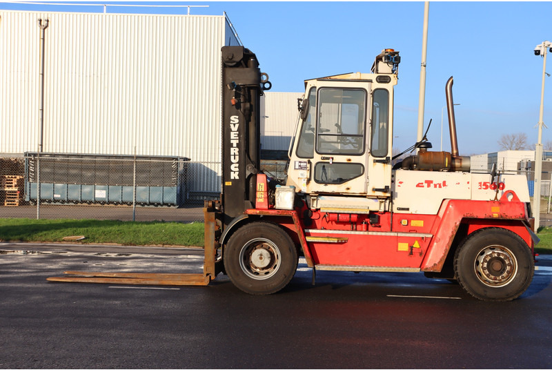 Chariot élévateur diesel Svetruck 1560-35