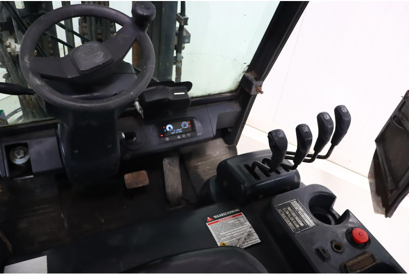 Chariot élévateur électrique Doosan B35X-7
