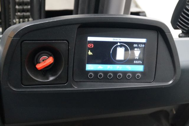 Chariot élévateur électrique Jungheinrich EFG216