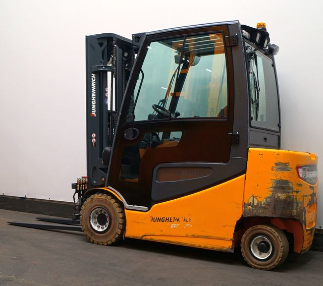 Chariot élévateur électrique Jungheinrich EFG425