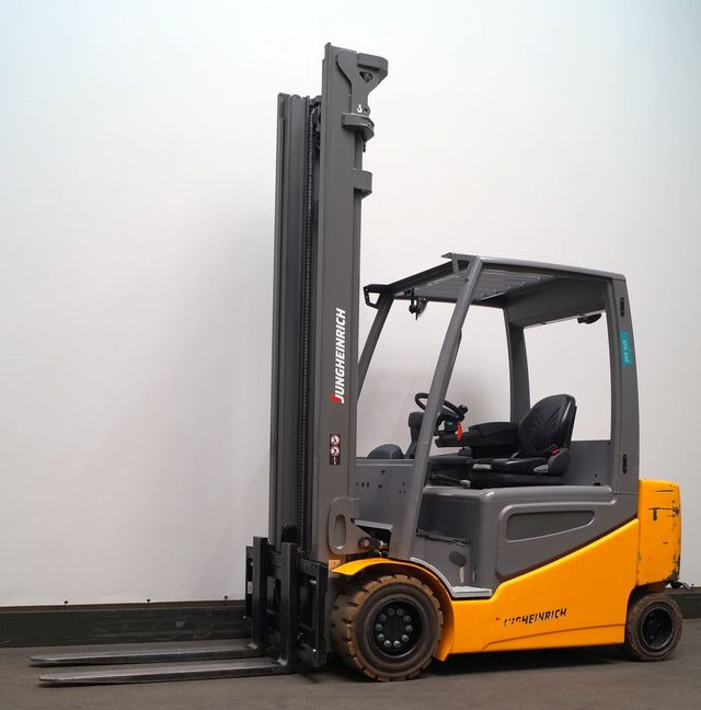 Chariot élévateur électrique Jungheinrich EFG430