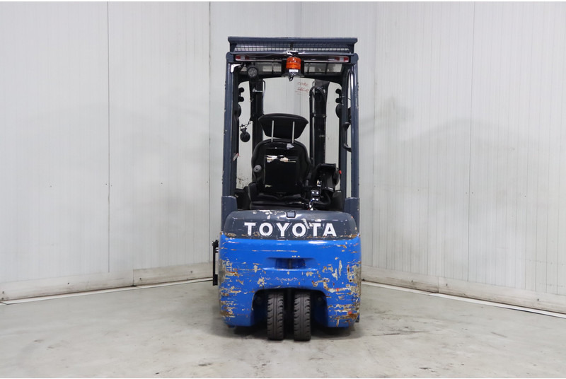 Chariot élévateur électrique Toyota 8FBE16T