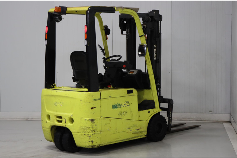 Chariot élévateur électrique UniCarriers AG1N1L16H