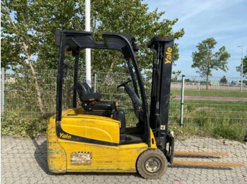 Chariot élévateur électrique YALE ERP16VT