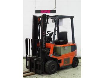 Chariot élévateur frontal à 4 roues Toyota FBM165534437