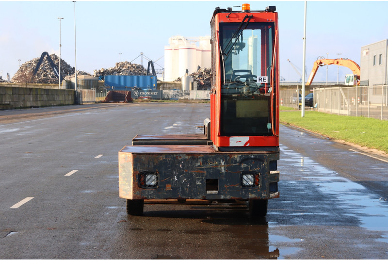 Chariot latéral Combilift C4000FSL