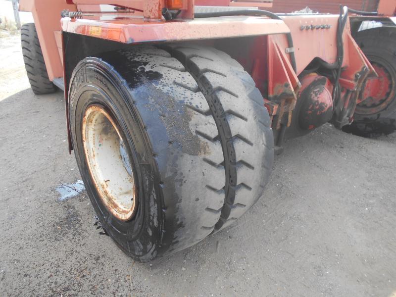 Chariot porte-conteneur Kalmar DCD70