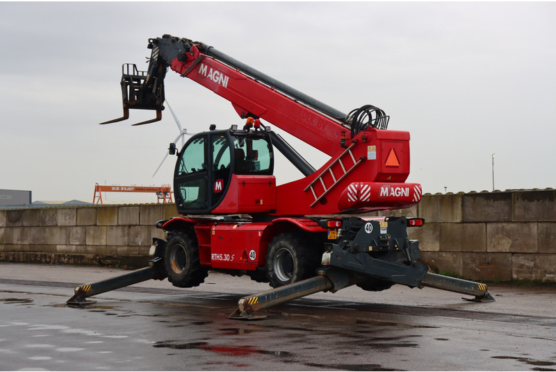 Chariot télescopique MAGNI RTH5.30S
