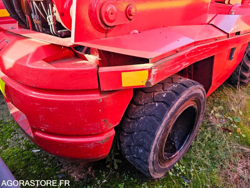 Chariot télescopique TRANSPALETTE MANITOU BT420