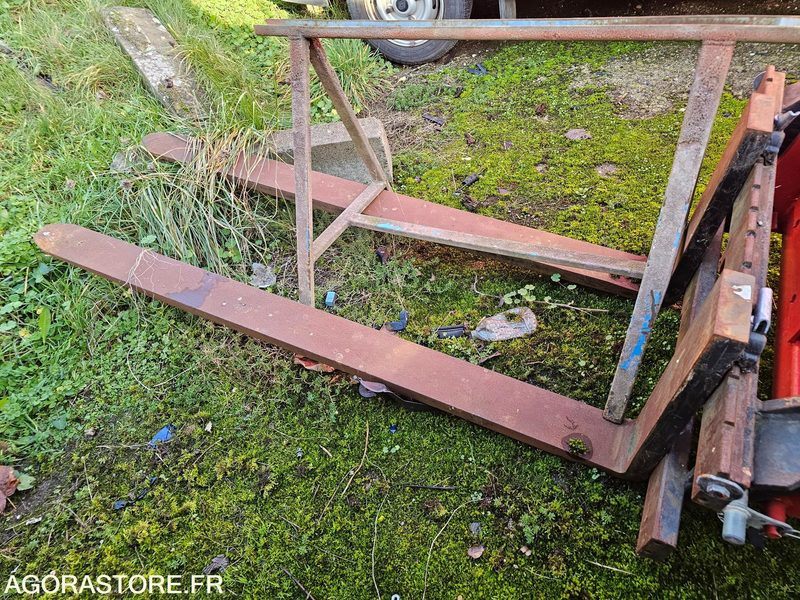 Chariot télescopique TRANSPALETTE MANITOU BT420