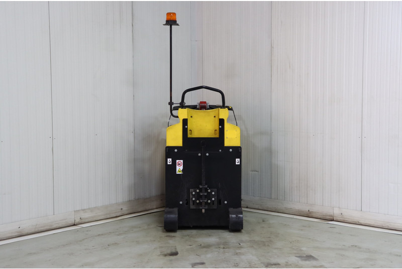 Chariot tracteur Hyster LO5.0T