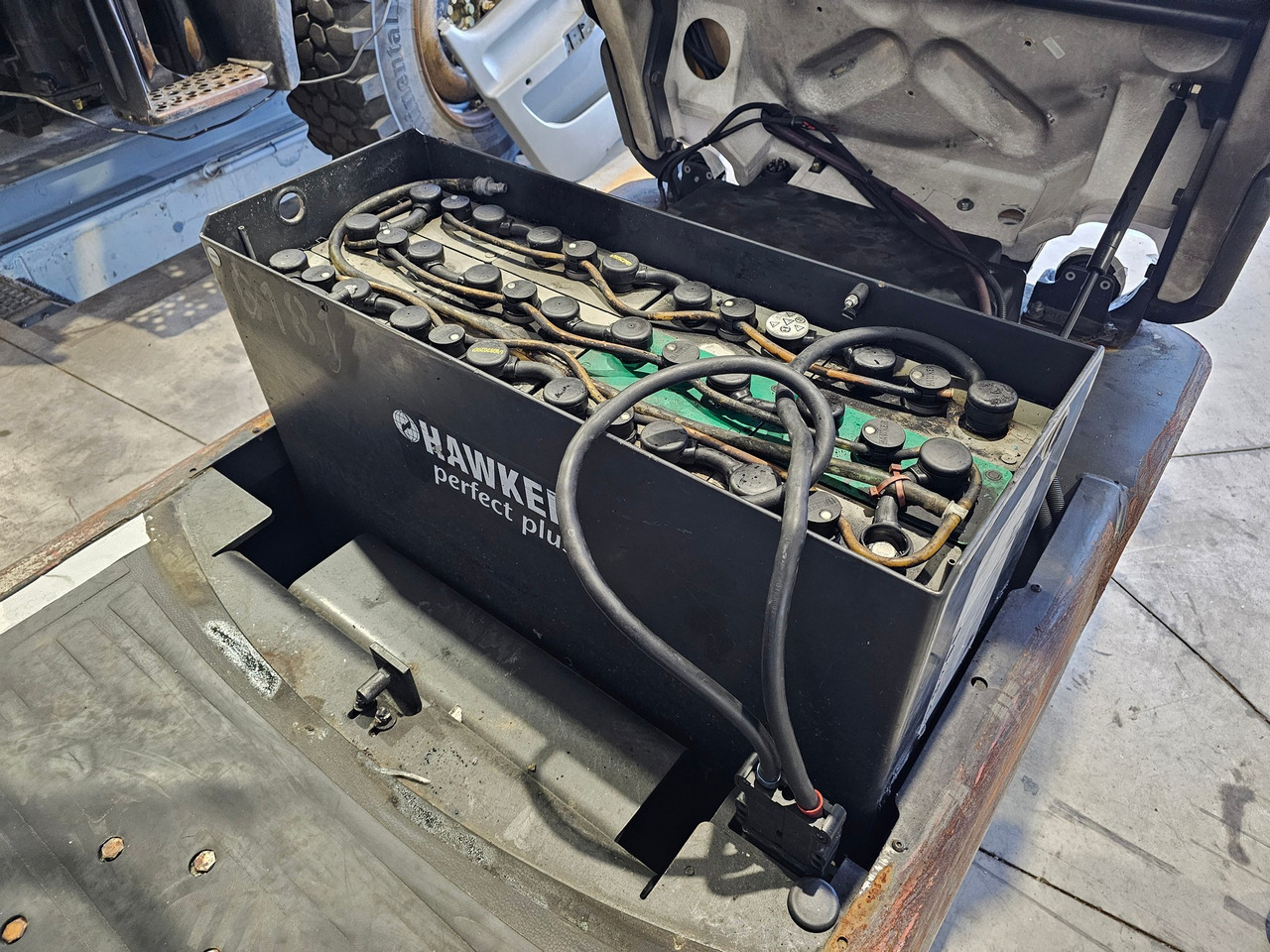 Chariot tracteur Still R06 Electro