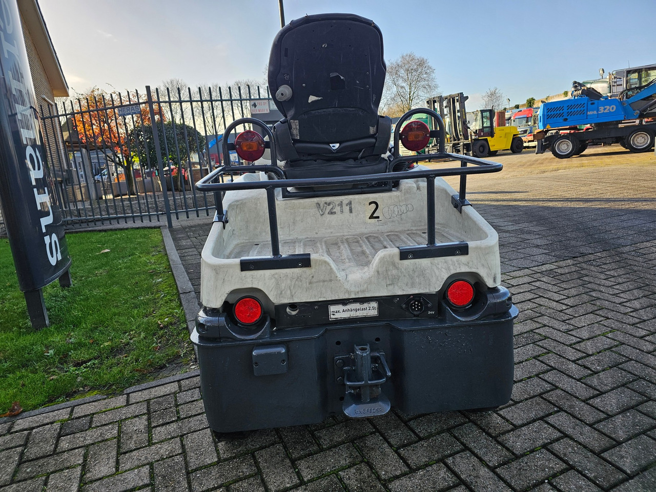 Chariot tracteur Still R06 Electro