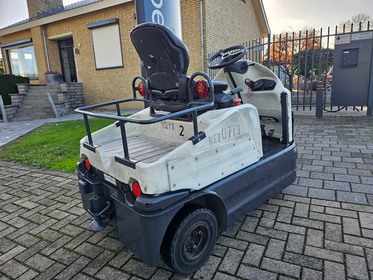 Chariot tracteur Still R06 Electro