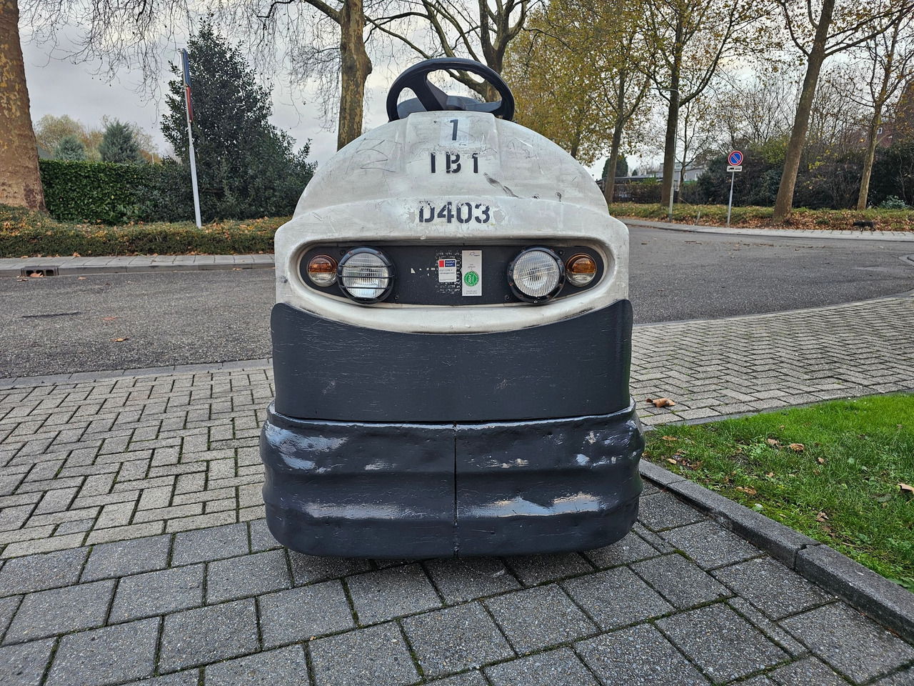 Chariot tracteur Still R06 Electro