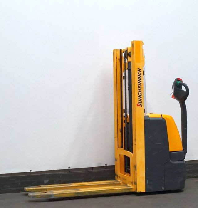 Gerbeur Jungheinrich EJC110